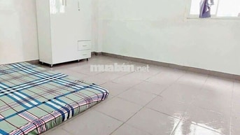 mặt tiền đường  1/ ngắn Tô ký 11p 