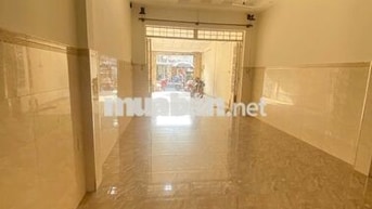 Cho thuê MT đường bờ Bao : 4 x 30 m đúc 1 lửng , 1 lầu : 5 PN , 3 WC 