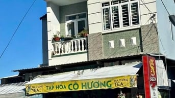 Bán gấp căn nhà ở ngay chợ Phú Lạc, đường Tân Liêm, giá 910 triệu.