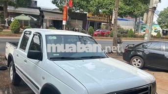 Ford Ranger 2005 XL 2.5 4X4 MT - 200000 km