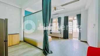 Phòng Tách bếp có ban côg 32m2 gần nhà thờ Nam Hải