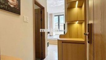 STUDIO CỬA SỔ TRỜI FULL NỘI THẤT SIÊU SANG THUẬN TIỆN DI CHUYỂN QUẬN 1