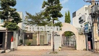 CHO THUÊ MẶT TIỀN LÊ THỊ HÀ- SẴN MÔ HÌNH SÂN VƯỜN CAFFE