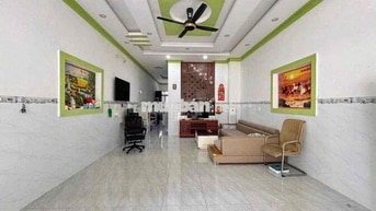 Nhanh ạ!  Nhà mặt tiền Kinh Doanh gần Vòng xoay Hiệp Thành 3