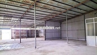 XƯỞNG 300m2 - Có Văn Phòng - Giá 7tr