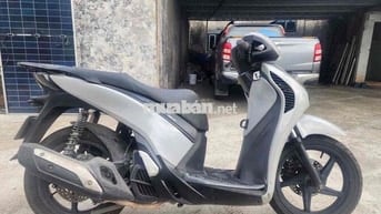 Honda SH Việt 150i 2015 Xám 40.000 km