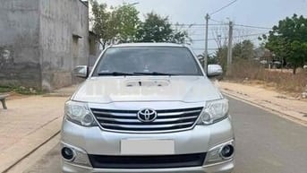 Toyota Fortuner 2013 dầu