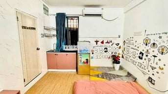 Studio ngay vòng xoay Lê Đại Hành