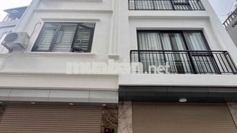 ❌Việt Hưng 72m2 có hầm để xe ngõ thông dân xây 5PN kinh doanh đỉnh