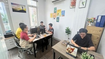 VĂN PHÒNG CÓ BAN CÔNG THÔNG THOÁNG – SẴN 05 BÀN, VÀO LÀM NGAY