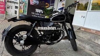 Xe máy Suzuki màu Đen