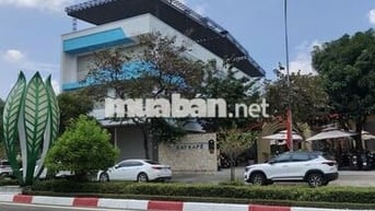 Cho Thuê Toà Nhà Mặt Tiền 600m2 Sàn Đường Bạch Đằng