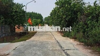 Chính chủ cần bán gần 1 héc đất 2mặt đường 7m