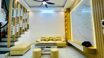 Bán Nhà Giải Phóng, Hoàng Mai 39m, 5 tầng, mt 10m, giá 6.8 tỷ.