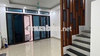 cho thuê nguyên căn nhà 5 tầng mới tinh