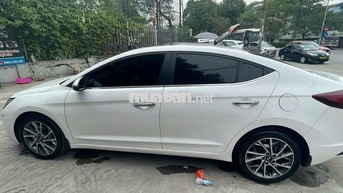 Hyundai Elantra 2022 Trắng 25000 km