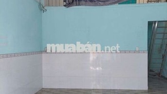 Nhà đang sơn mới  lại 
Cho thuê nhà mặt tiền nội bộ phạm hùng khu C