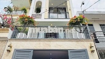 NHÀ MỚI XÂY KIỂU HIỆN ĐẠI NỘI THẤT CAO CẤP CÓ THANG MÁY V