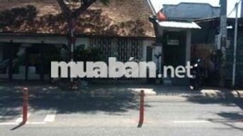 BÁN GẤP NHÀ PHỐ MẶT TIỀN THỊ TRẤN
