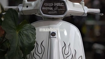 Piaggio vespa up bản giới hạn Justin Bieber Trắng