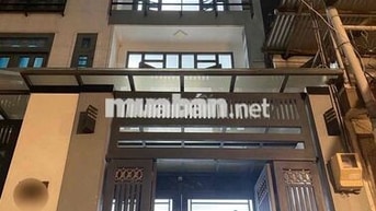 Cho thuê nhà nguyên căn Nguyễn Đình Chính