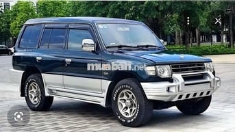Mitsubishi Pajero V6 3500 Xanh đậm
