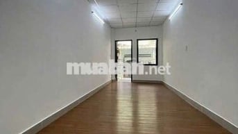 nhà Nc Trần Khắc Chân gần nguyễn kiệm Hoàng Văn Thụ hướng sân bay 