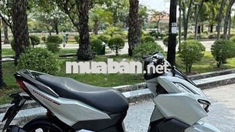 Honda Vario 160 Thể thao Xám 1600 km