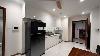 VINHOMES CENTRAL PARK CHO THUÊ NHÀ MỚI ĐẸP 1PN 1WC FULL NT 23TR
