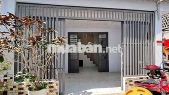 bán nhà sổ hồng chung đồng sở hữu ngay chân cầu vượt ngã tư ga quận 12
