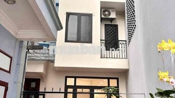 Cho thuê nhà nguyên căn mới xây Xuân La