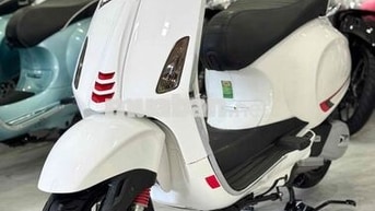 Vespa Sprint S 125 ABS 2021 Trắng đen