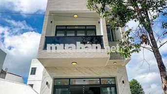 🌻CHO THUÊ NHÀ TRỆT 2 LẦU MỚI TRỤC CHÍNH ĐƯỜNG D1 KDC HỒNG LOAN