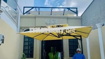 Cho thuê mặt bằng kinh doanh. Không gian decor cực đẹp, có sân vườn 