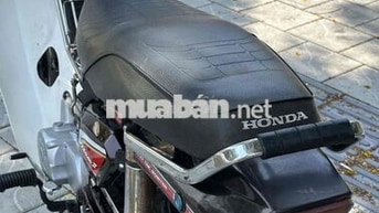 Honda Dream Loncin Trắng Đen