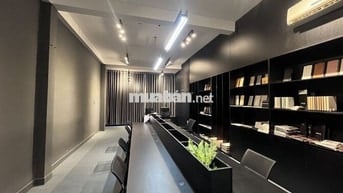  Chính chủ cần bán gấp nhà 4 tầng mặt tiền đường Phạm Hùng- Hoà Xuân
