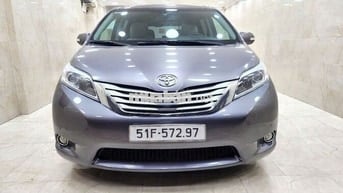 Toyota Sienna Limited 2016 Xám