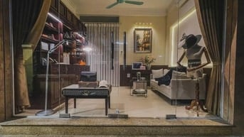 Cho thuê nhà ngõ ô tô đỗ phố Lý Nam Đế, Hoàn Kiếm, DT 35m2, MT ~ 6m