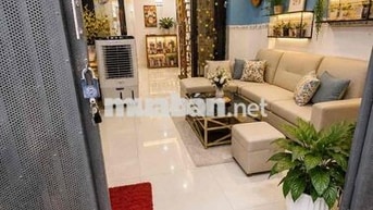 Chỉ 4.4 Tỉ - Nhà 3 PN -4❌10.5 - Ba Gác- Cách Mt Xe Hơi 15 Met