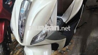 Piaggio Medley màu Trắng