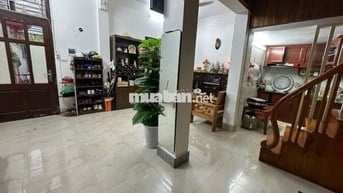 Chỉ với 7 tỷ có ngay nhà dân xây dông ngạc thuỵ phương, ô tô đỗ cổng