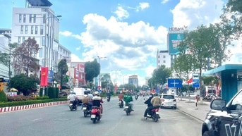 bán nhà mặt tiền đường mậu thân, ngang 7m, trệt lầu, đối diện siêu thi