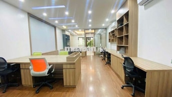 CHO THUÊ LIỀN KỀ 5 TẦNG – THANG MÁY – VỈA HÈ RỘNG – TỐ HỮU HÀ ĐÔNG
