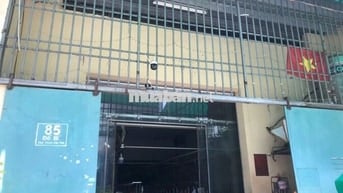 Cho thuê mặt tiền  Lê Cao Lãng. : 8 x 20 M đúc lửng đẹp 2 PN , 2 Wc 