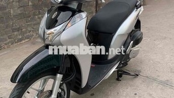 Honda SH Mode màu Bạc