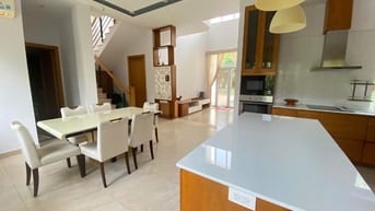 CHO THUÊ BIỆT THỰ ĐƠN LẬP VILLA PARK NỘI THẤT ĐẦY ĐỦ , NHÀ ĐẸP 