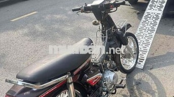 Honda Dream màu Nâu