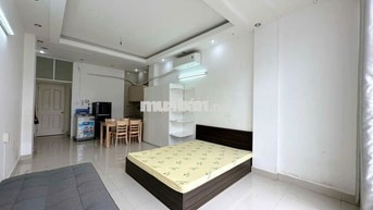 Phòng siêu rộng-Đ.Nguyễn Duy Dương-Thang Máy-Free xe-máy giặt riêng