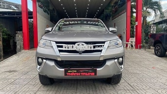 Toyota Fortuner 2018 máy dầu tự động nhập Indo