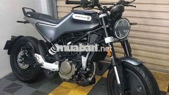 Husqvarna Svartpilen 200 2022 HCM. Husqvarna 200